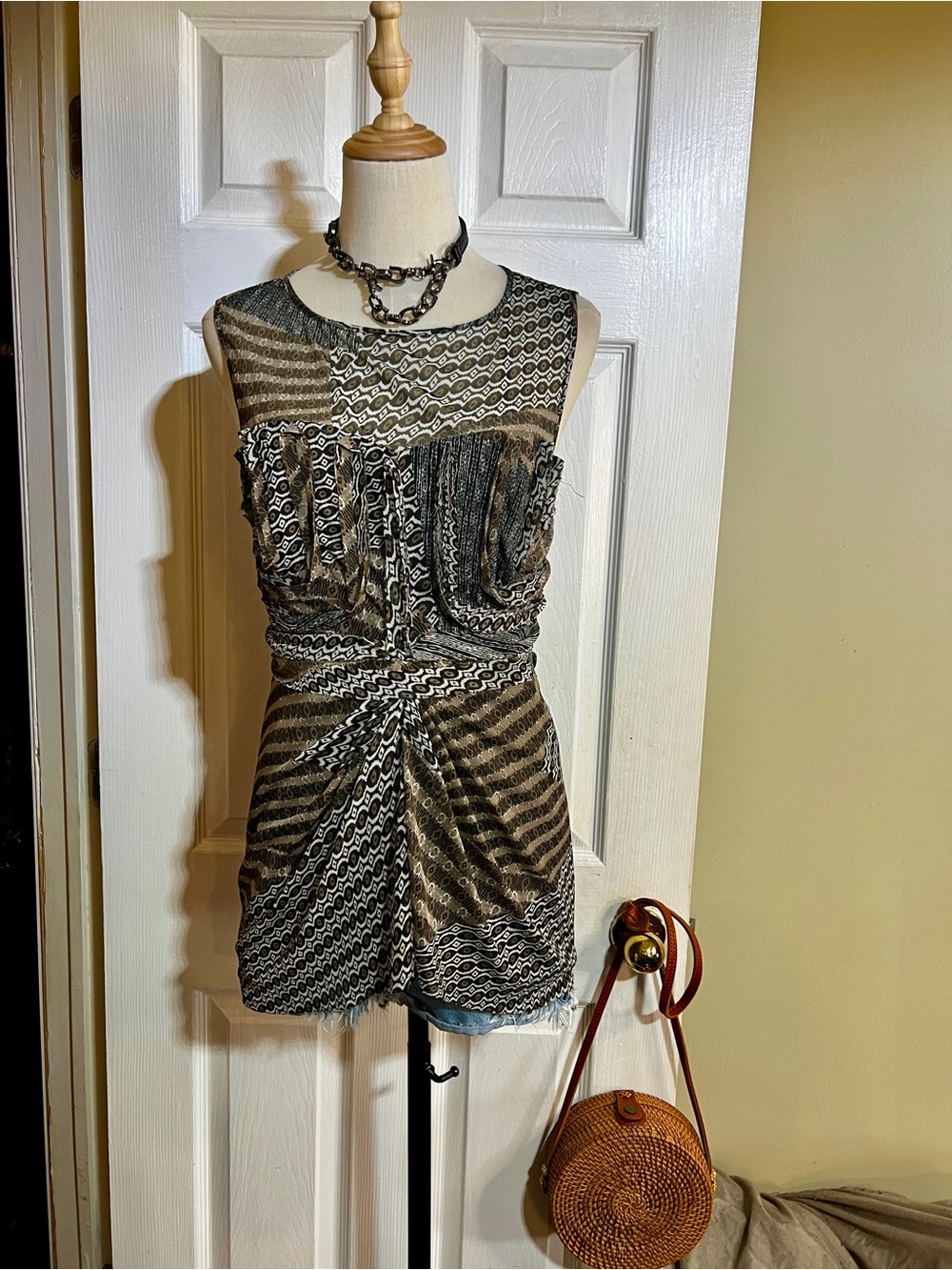 Nine West Y2K Wms Brown Chiffon Sheer Pleated Abstract Boho Babydoll Top 12